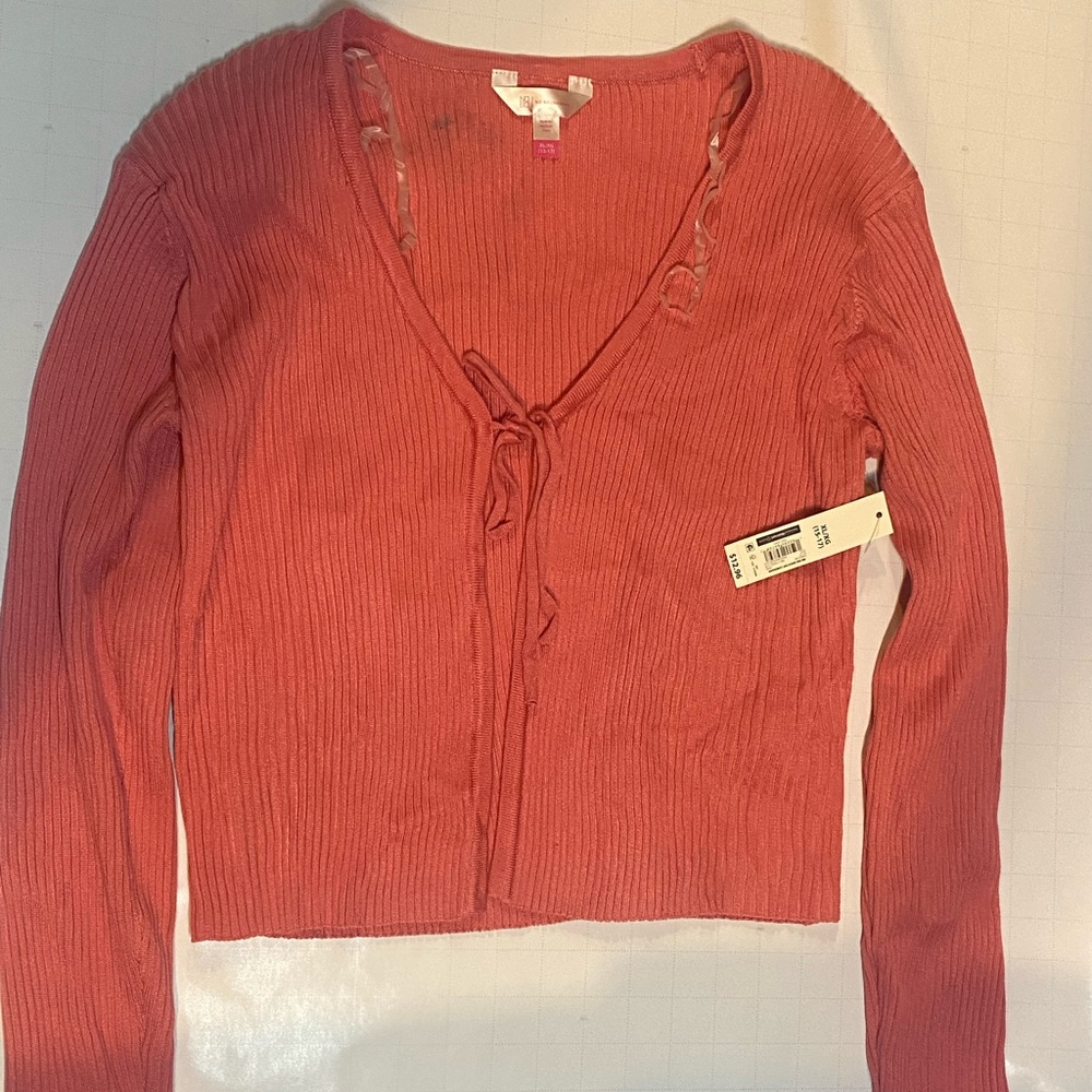 Brand: no boundaries size XL